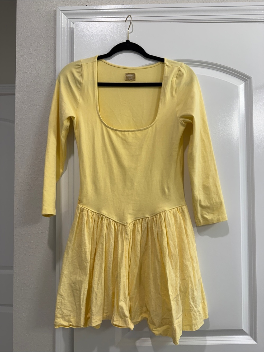 Free-est Onda Drop-Waist Mini Dress Butter Yellow Scoop Neck Long Sleeve Dress - Picture 3 of 3